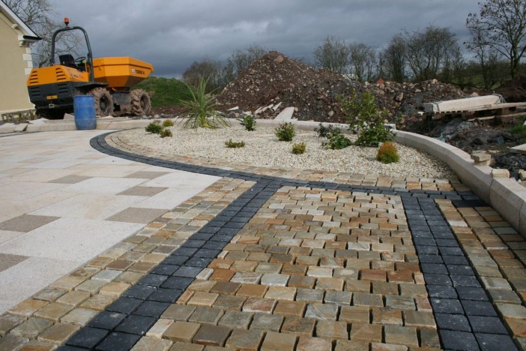 Donegal Quartzite Cobbles Setts Castle Paving